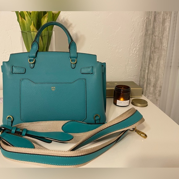 Limited edition style and color MCM bag - Picture 5 of 10